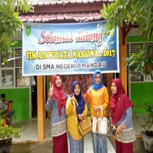 Sambut Adiwiyata Nasional